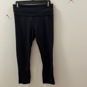 Lululemon cropped black leggings